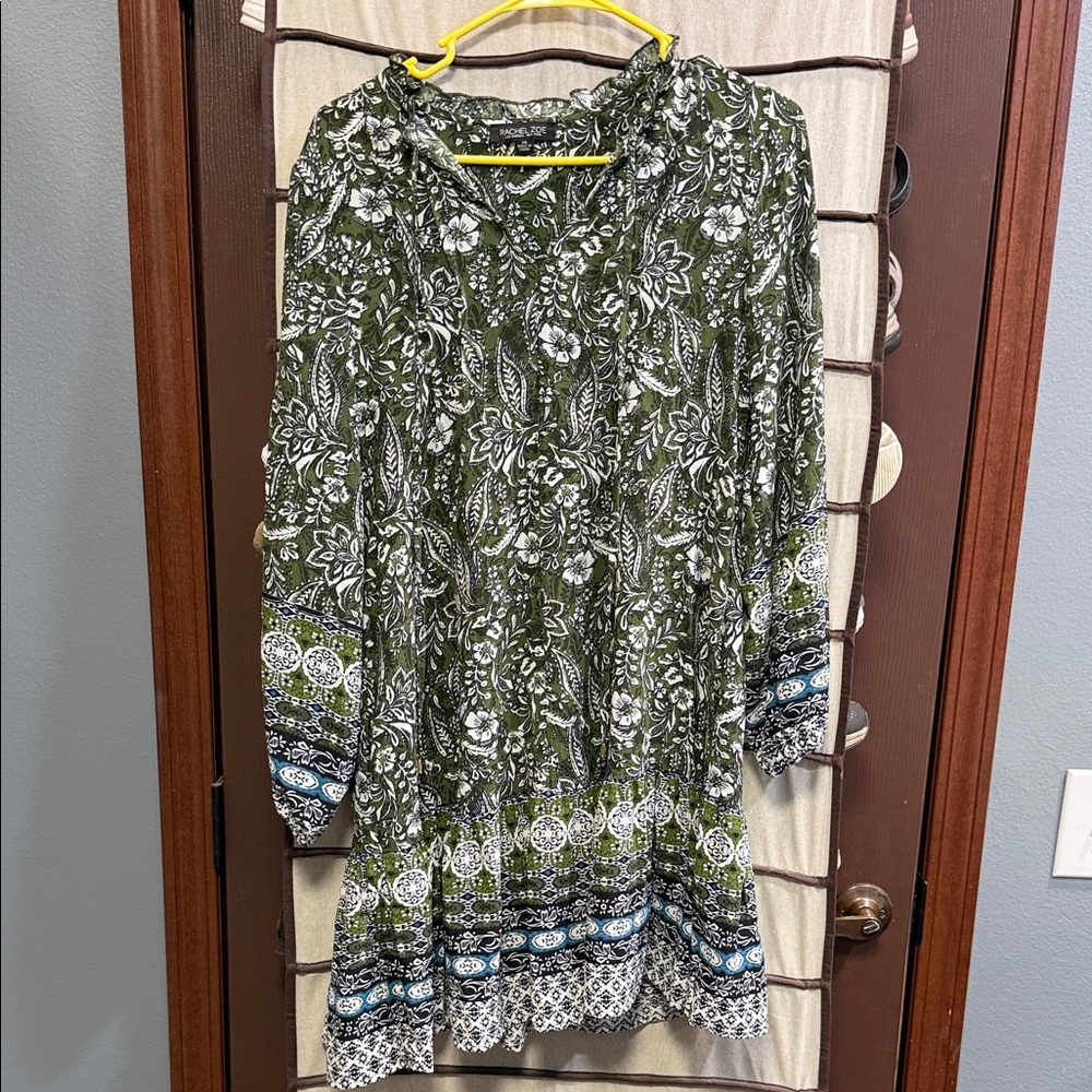 Rachel Zoe Green and White Floral Long Sleeve Dress